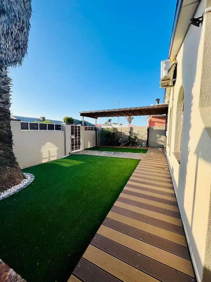 Welcome Estate Air B&B Hosting Cape Town Homestay